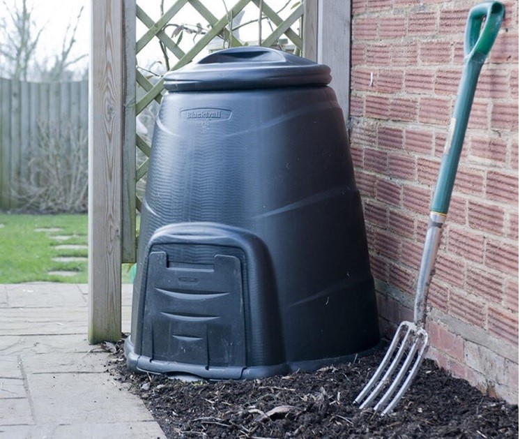 Compost bin and fork
